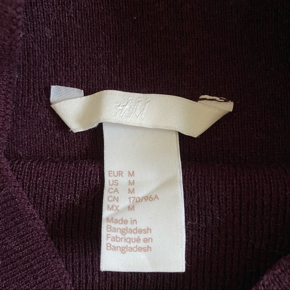 H&M Pullover Sweater - Picture 4 of 5